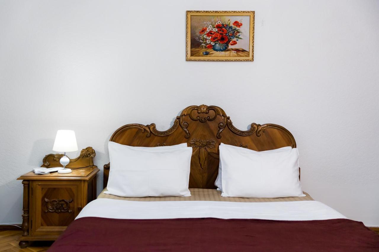 Apartment Gallery Rustaveli 1 第比利斯 外观 照片